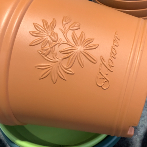 树脂为**？2个大号红色无托