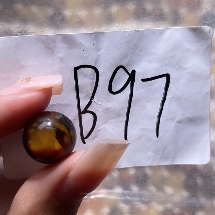 琥珀未镶嵌裸石13.2福利