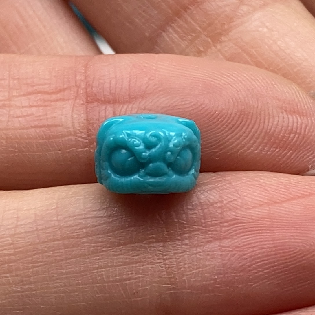 绿松石颈饰未镶嵌