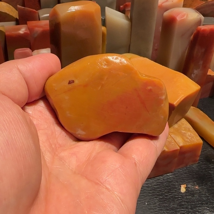 老挝石田黄原石，