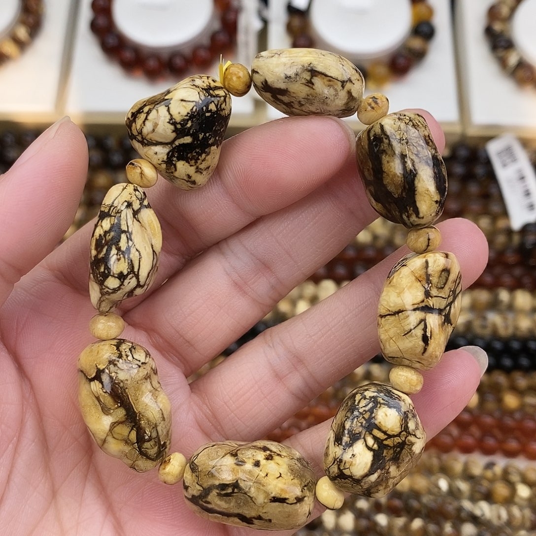 心***阳琥珀未镶嵌裸石琥珀