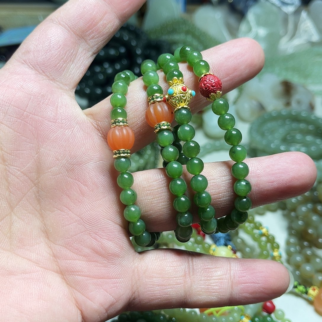 和田玉（碧玉）未镶嵌颈饰