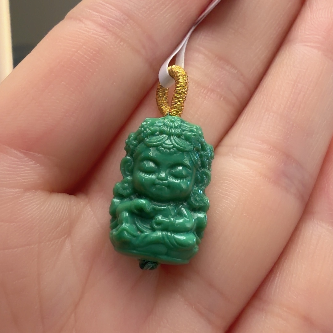 绿松石未镶嵌颈饰