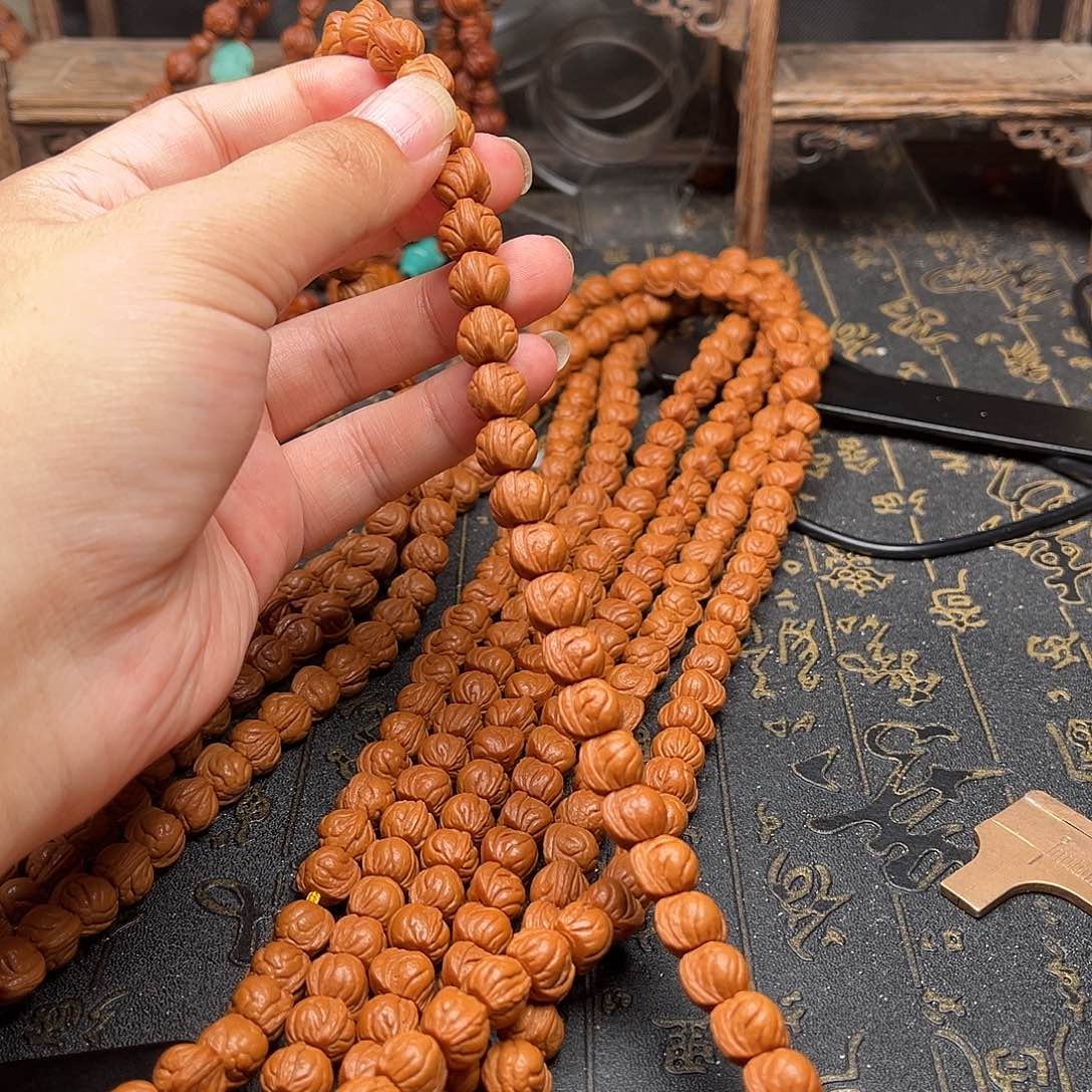 吉***子桃核吊坠玉龙薄挂