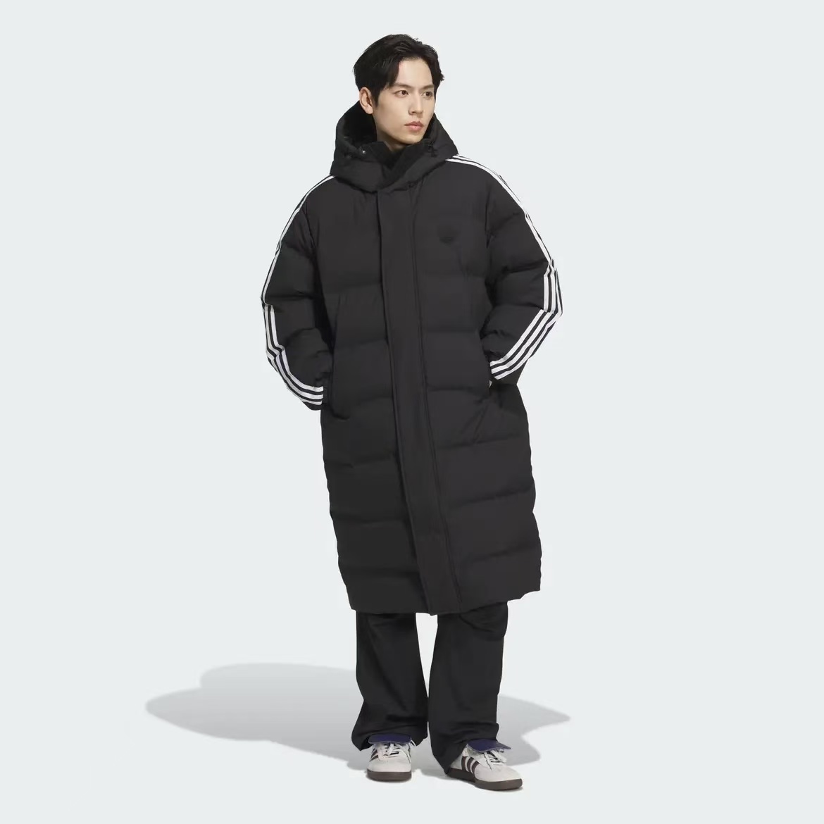 adidas/阿迪达斯三叶草男款 长款 黑色经典连帽蓬松羽绒服-JD3749
