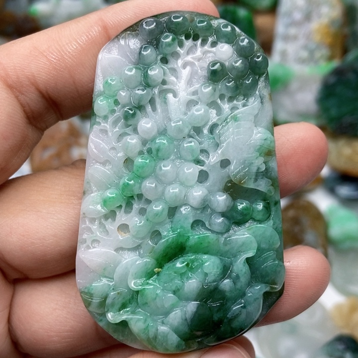 定制翡翠未镶嵌翡翠