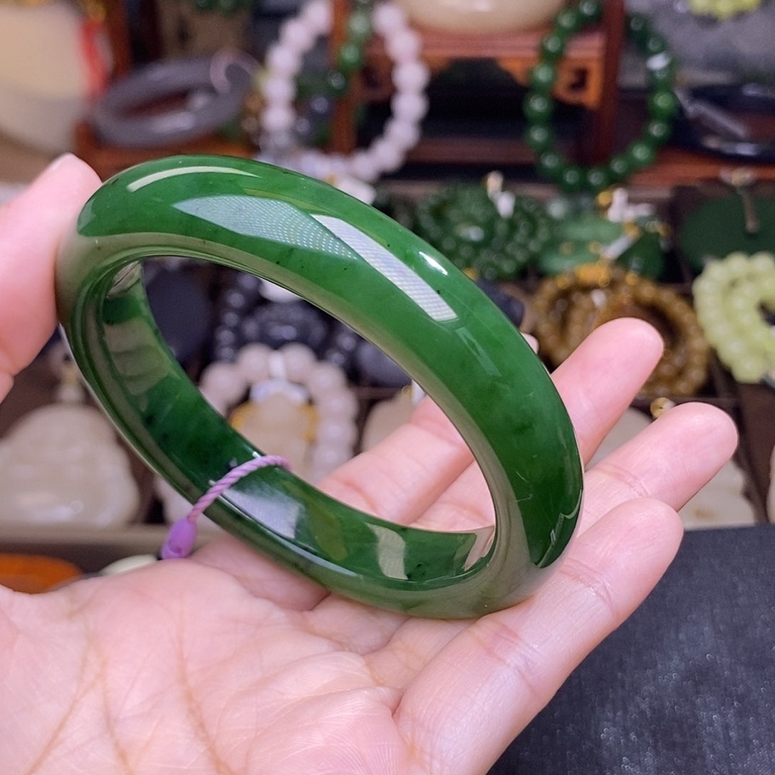 和田玉54.5 阳绿碧玉手镯清货价未镶嵌