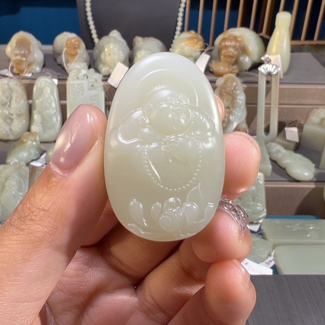 和田玉（糖玉）未镶嵌颈饰