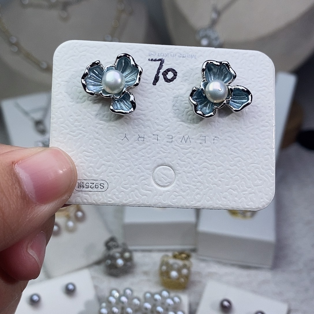 银S925镶嵌耳饰淡水珍珠