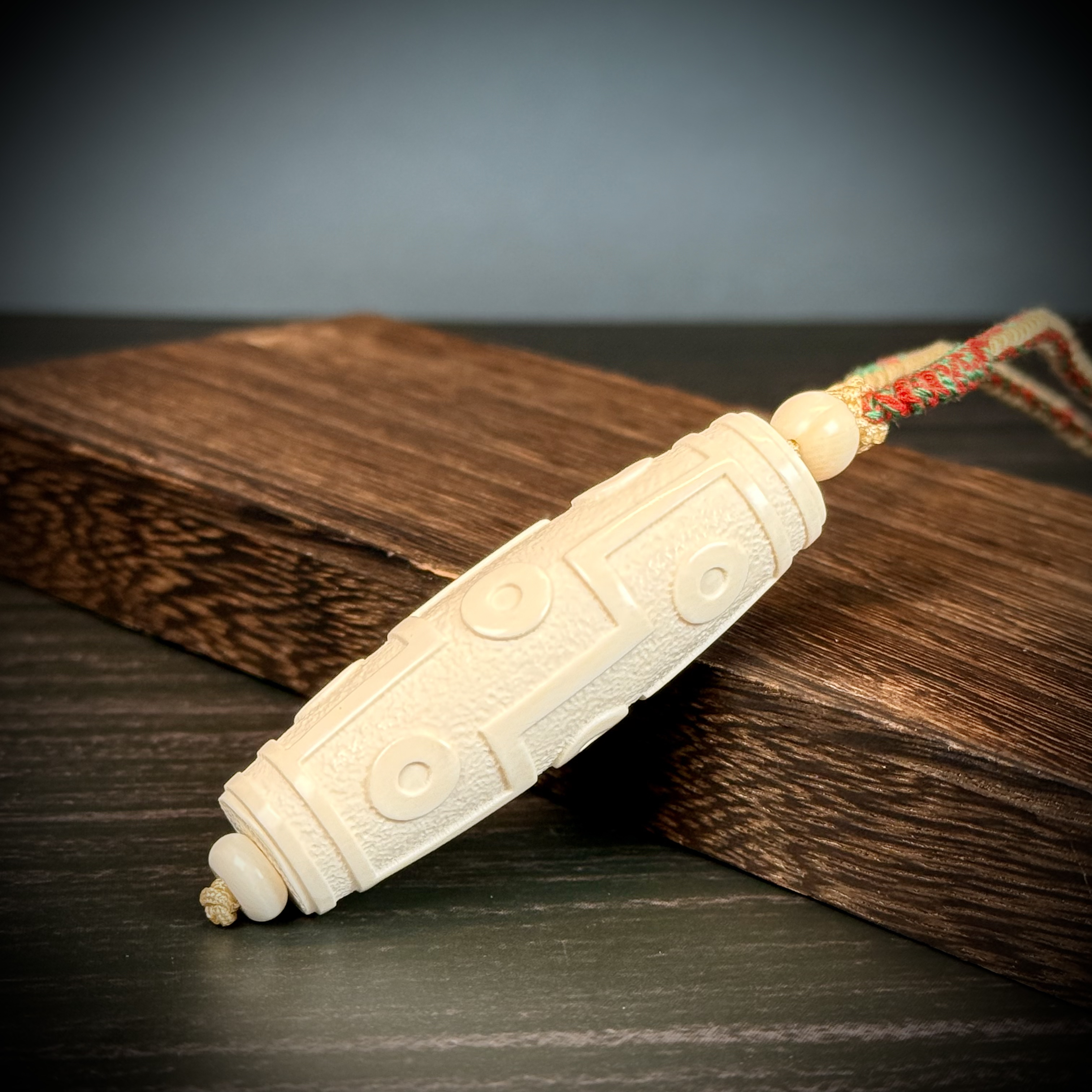 H98-55天然猛犸牙 九眼珠 17.7*58.3mm一物一图假一罚十