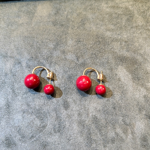 红色耳环EH1124025