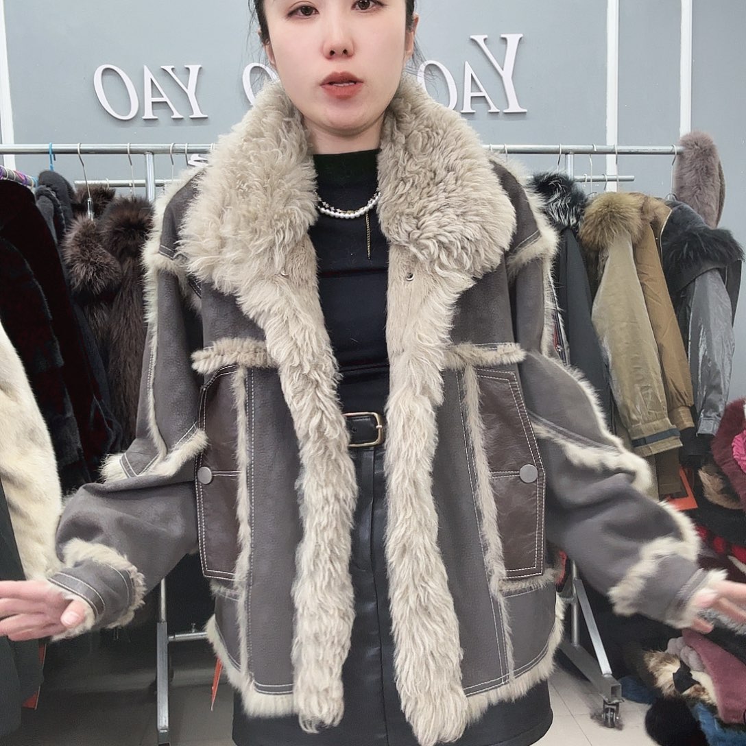 姚小妖家高端皮草