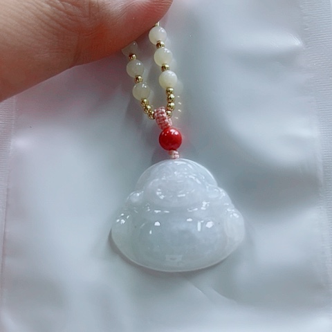 翡翠未镶嵌颈饰多样性