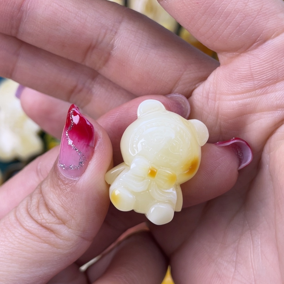 琥珀裸石未镶嵌?****?蜜蜡