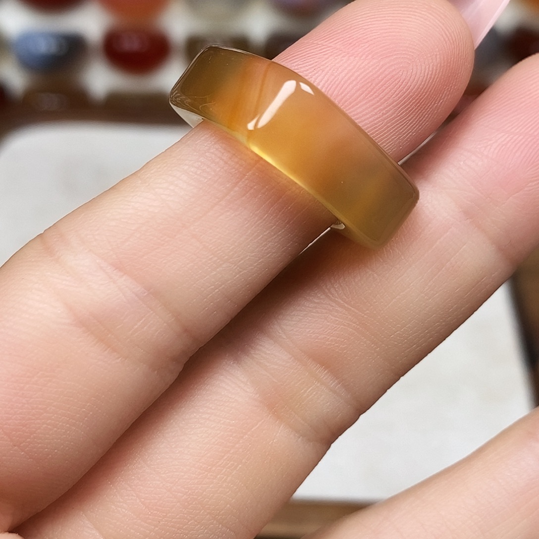 是***呀玛瑙/玉髓合金戒指