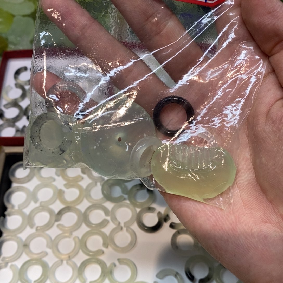 锦***墨岫玉未镶嵌吊坠(不含链)