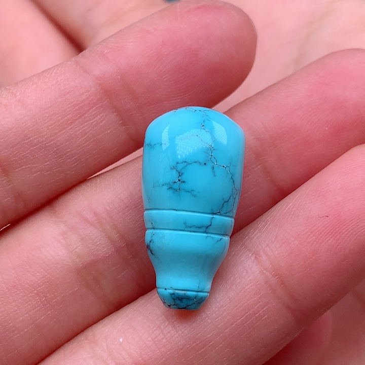 绿松石颈饰未镶嵌