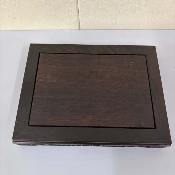 精品紫光檀长方底座尺寸长20厘米宽15厘米高3.5厘米