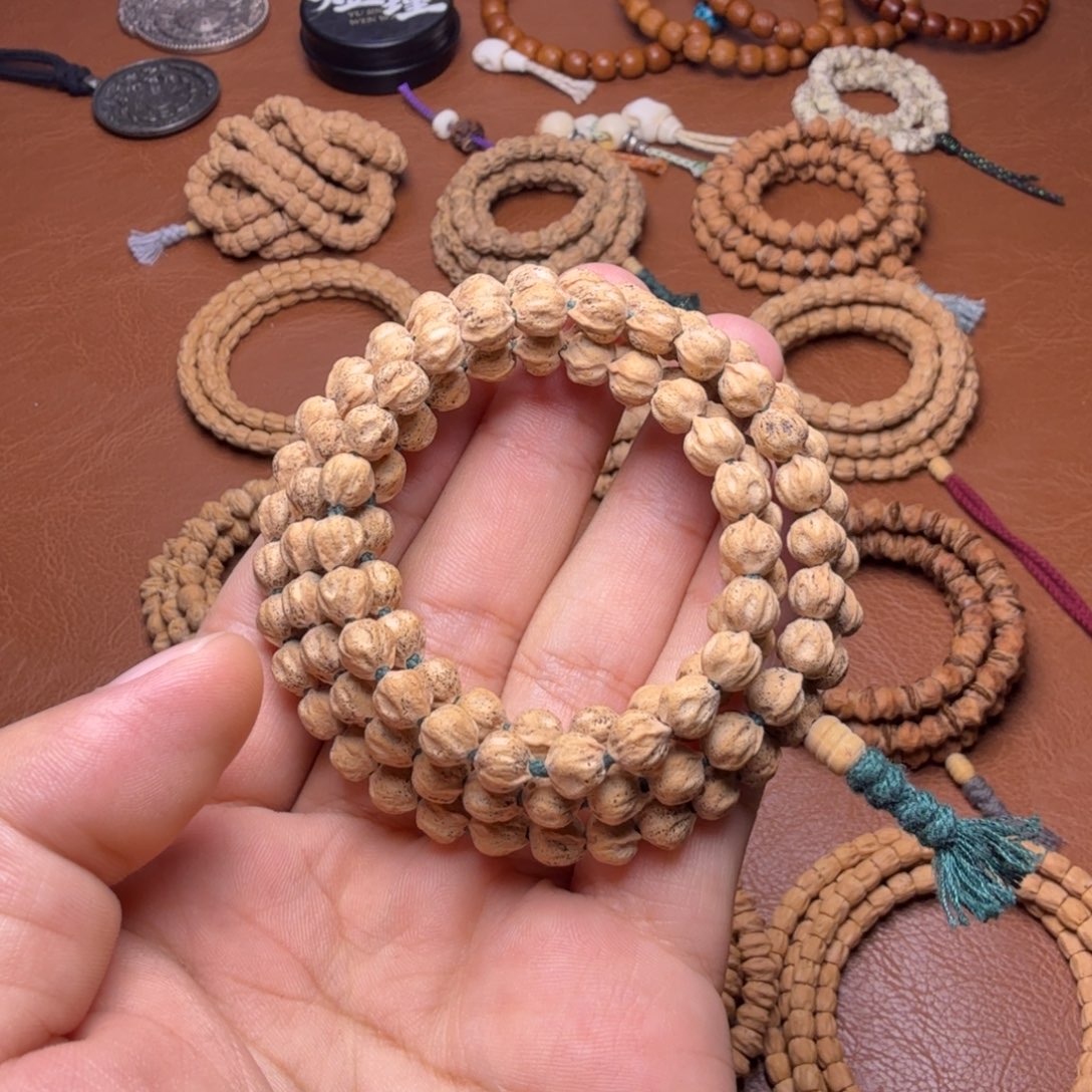 B***.柏香籽/百香籽吊坠龙脊莲花