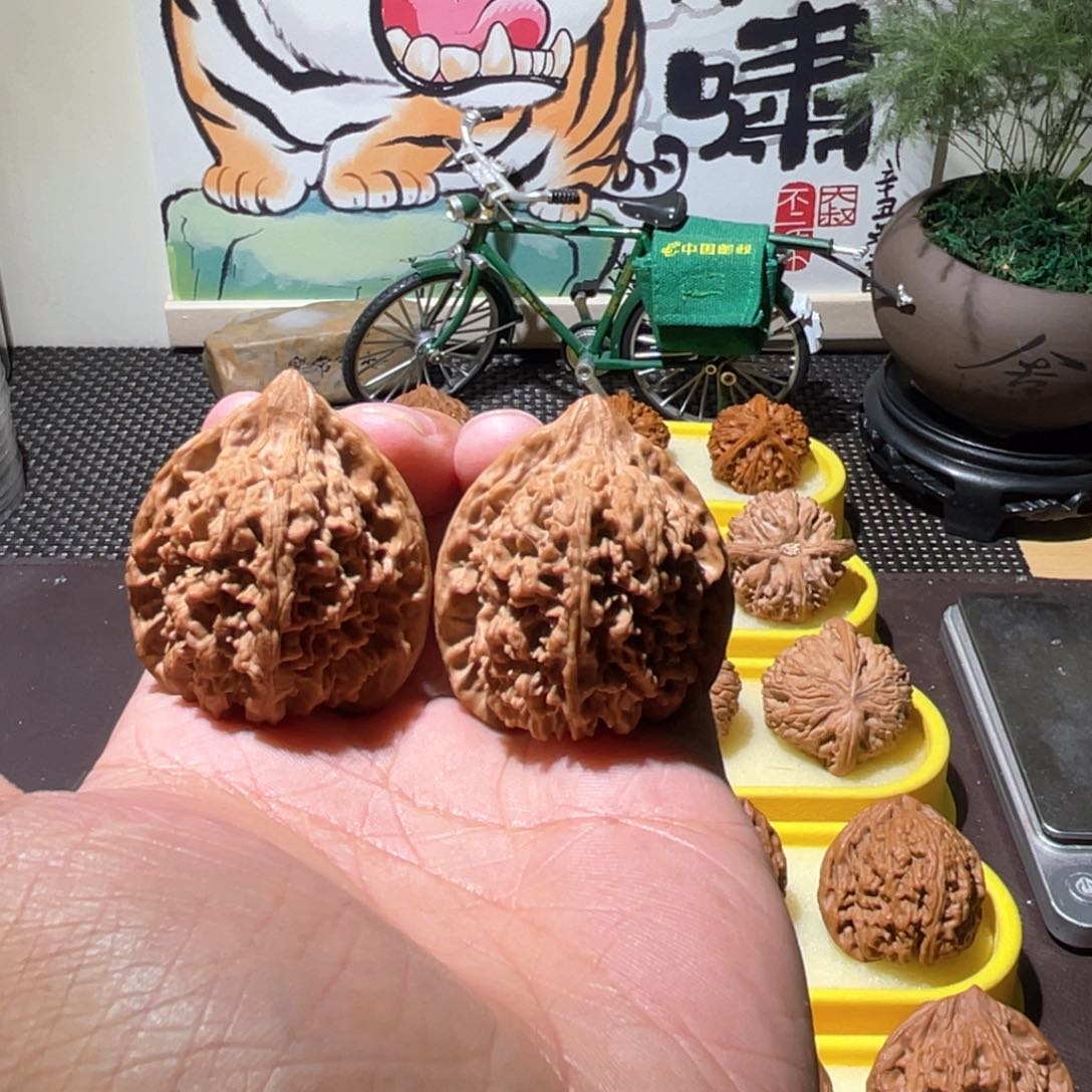 文玩核桃吊坠l****惧39全品满天星