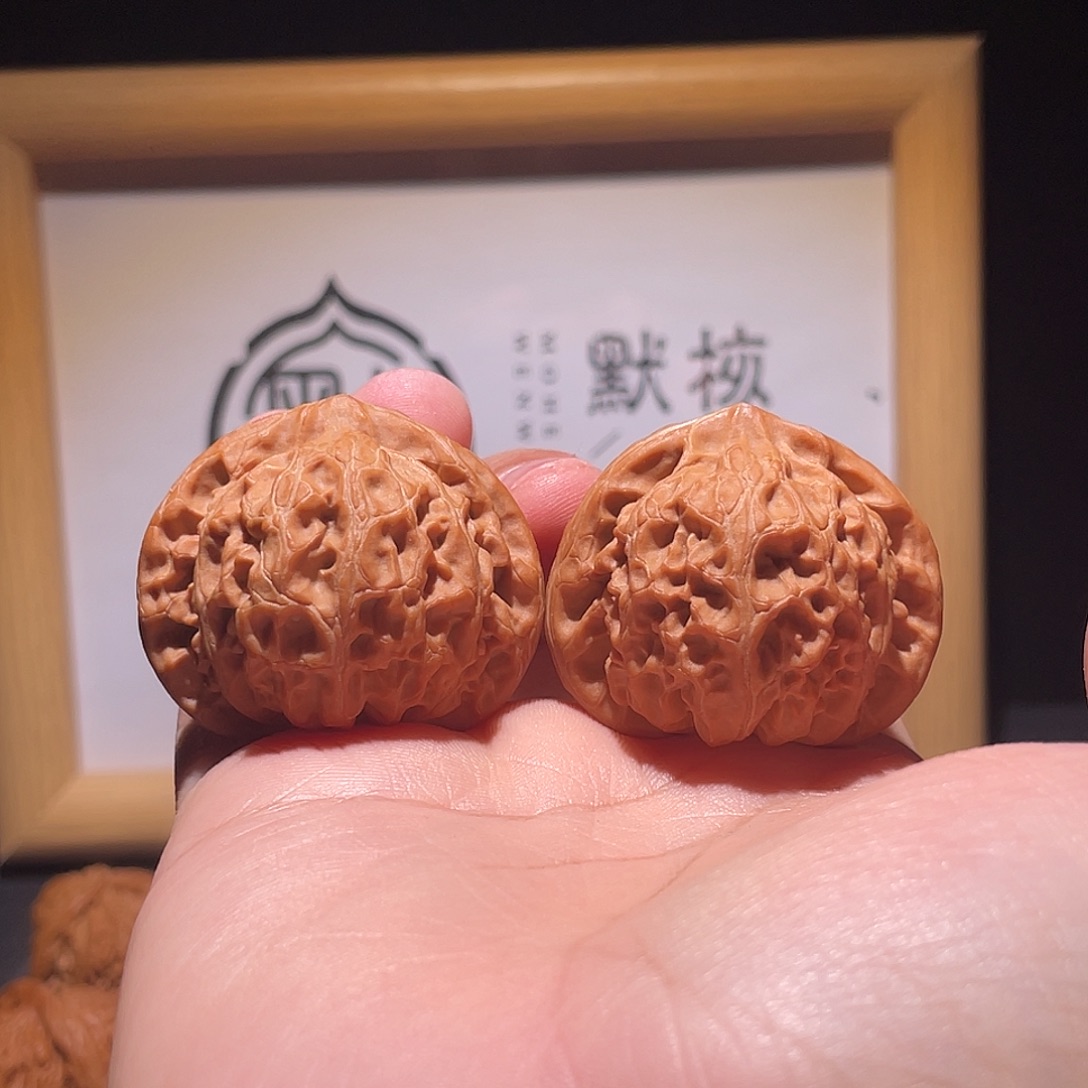 文玩核桃把件42全品汉高宫灯