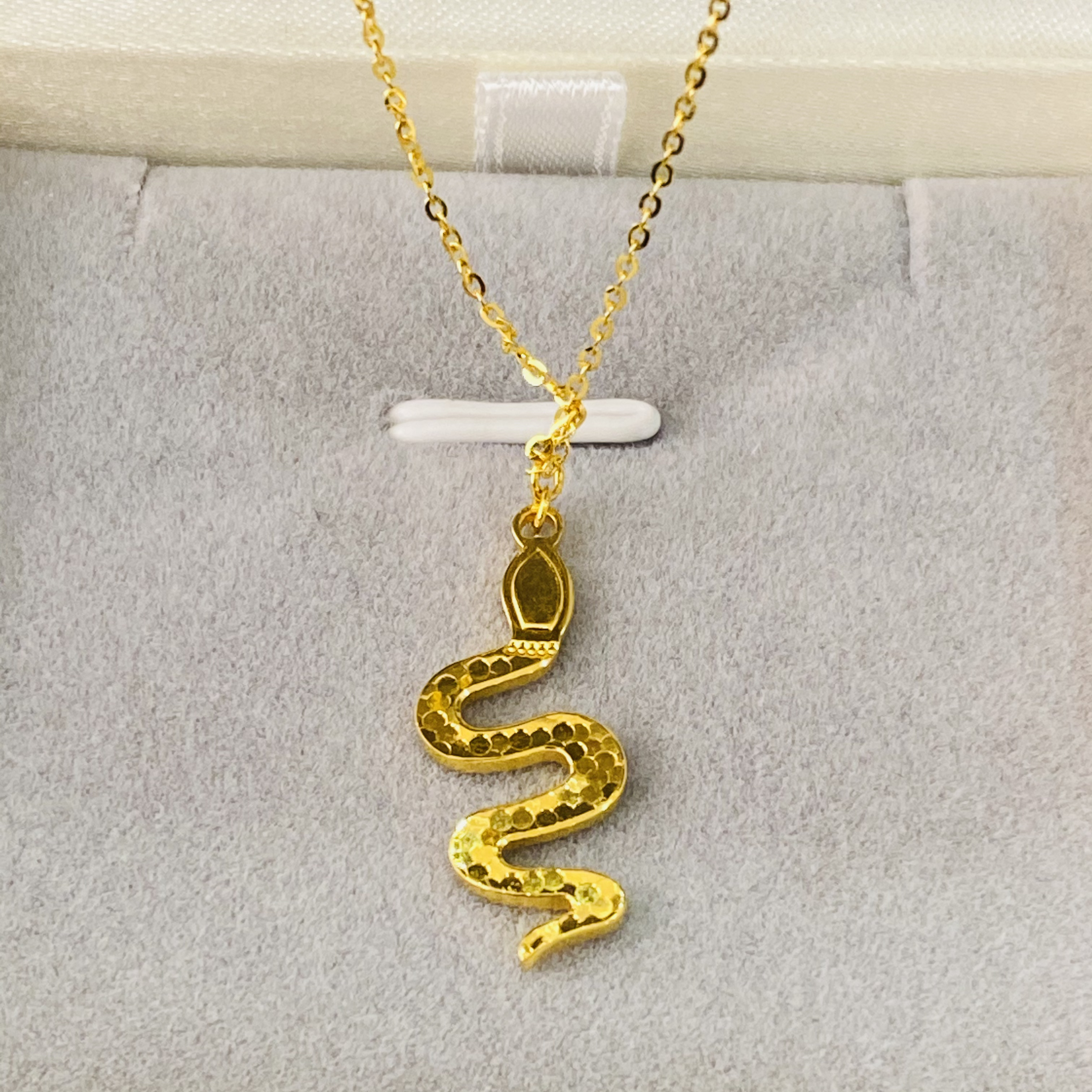 【北北专享】 足金999饰品 卷卷蛇颈饰 3.63 GP