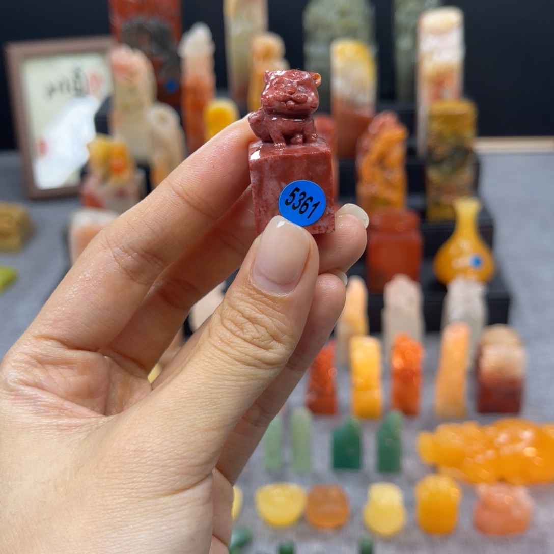 甜****寿山石印石5361。              