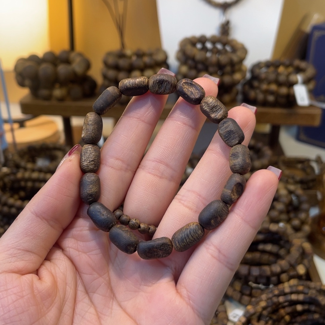 沉香沉香碎屑卡8留疤珠单圈6克+