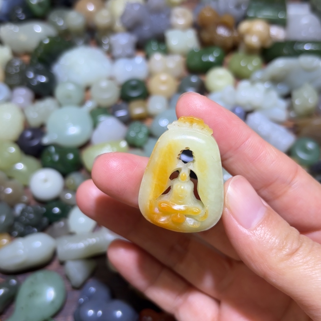 和田玉未镶嵌珠宝半成品