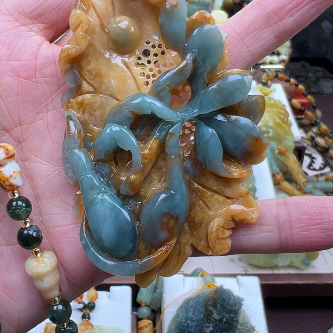 岫玉未镶嵌挂件挂件