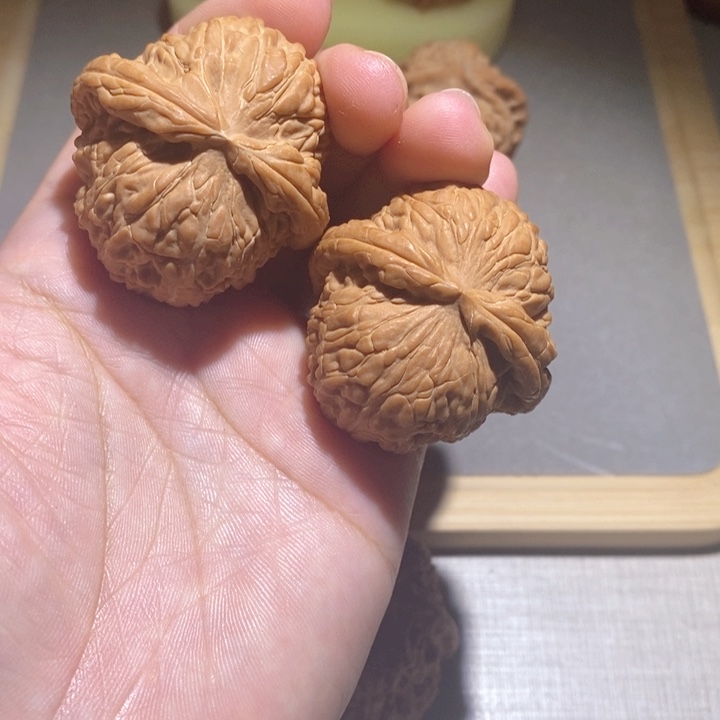 文玩核桃吊坠白狮子41