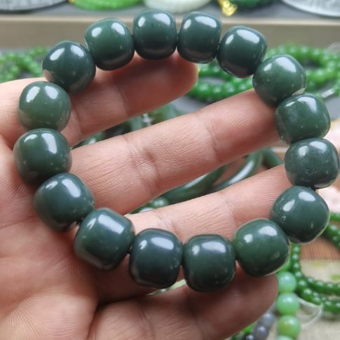 和田玉未镶嵌手链