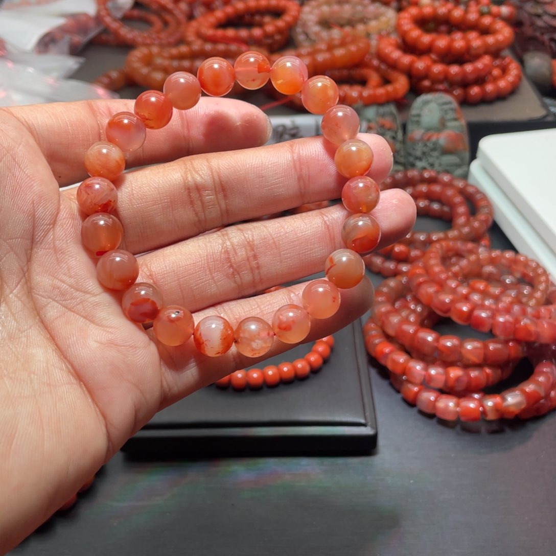 南红玛瑙手链未镶嵌