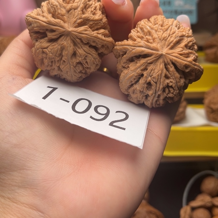 文玩核桃把件47全品粗筋1092