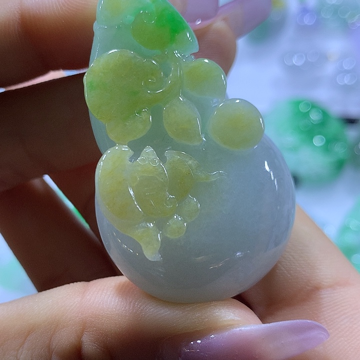 翡翠未镶嵌颈饰天然翡翠A货吊坠
