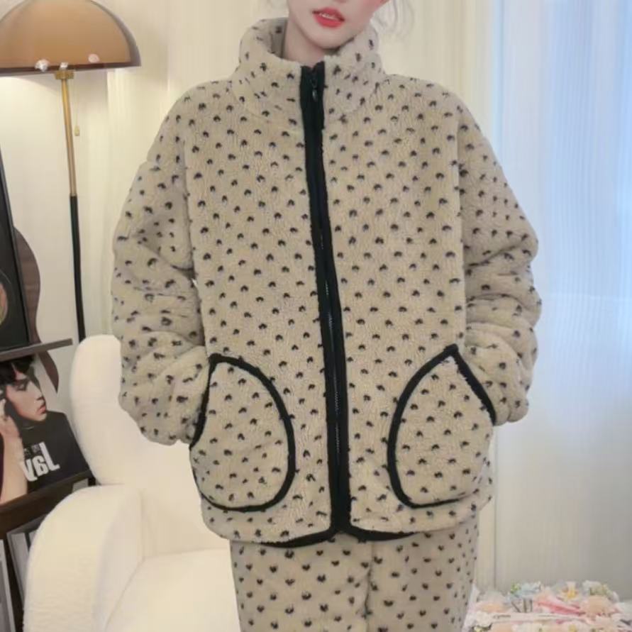 专柜正版货冬季毛茸茸加绒保暖睡衣长袖可爱休闲家居服女外穿波点