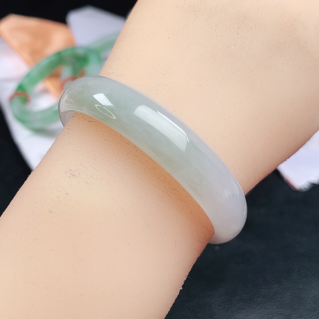 翡翠手镯未镶嵌璐*8989xxccvv