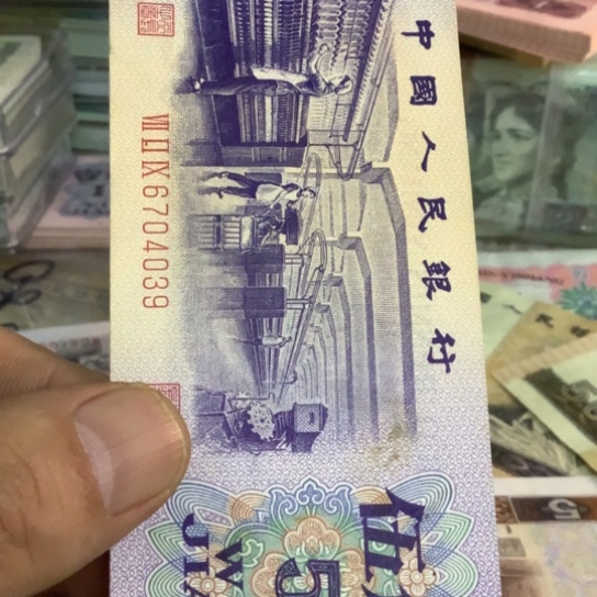 浅***忆纺织纺织纺织有斑