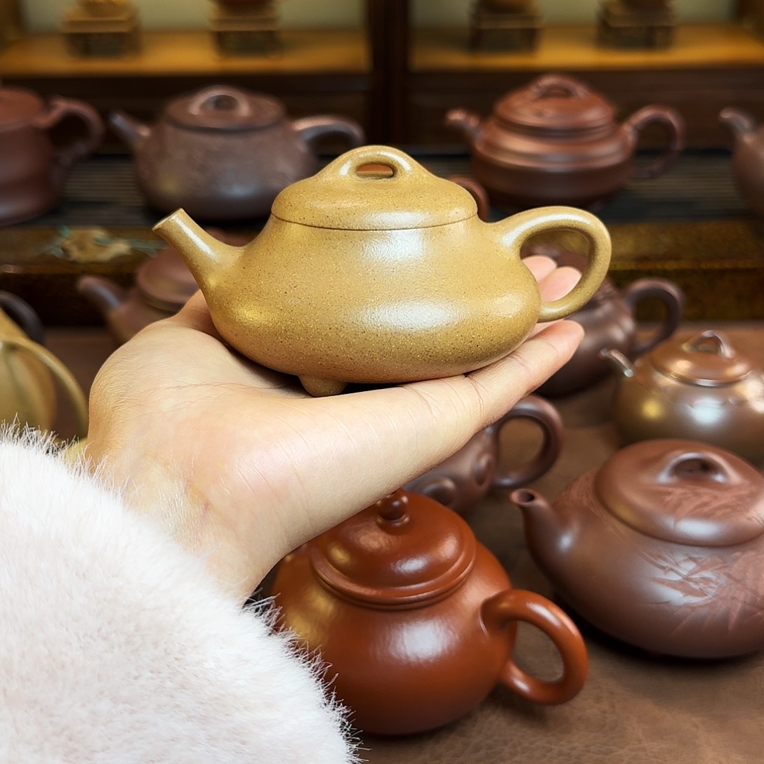 紫砂茶壶石瓢壶，黄金段