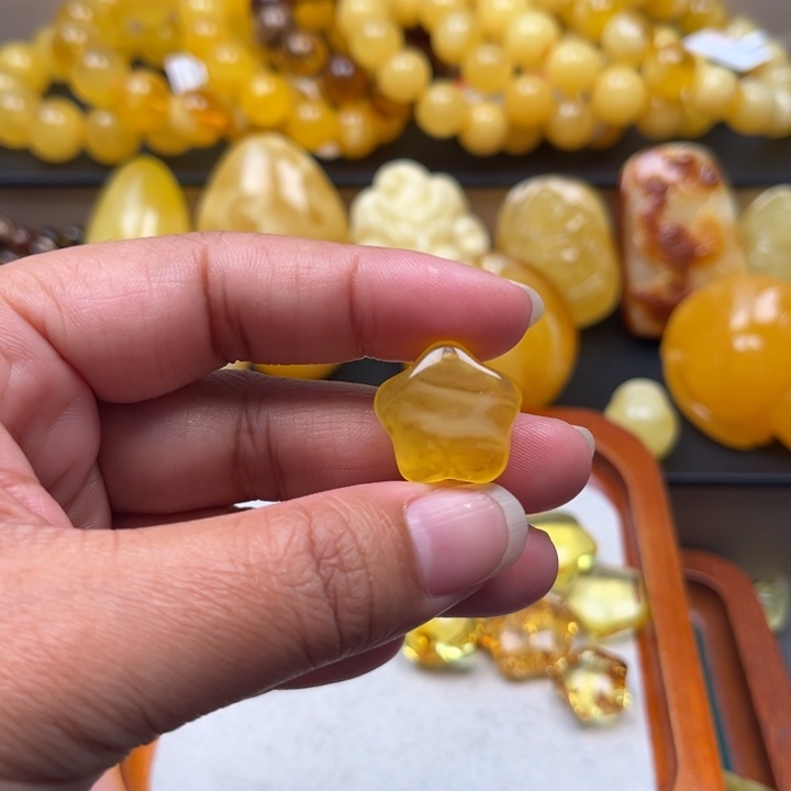 e***h琥珀未镶嵌珠宝奇石M48号