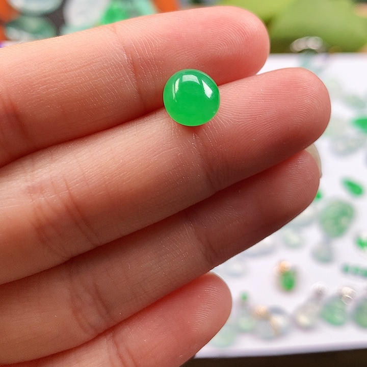翡翠未镶嵌吊坠(不含链)一***球蛋面