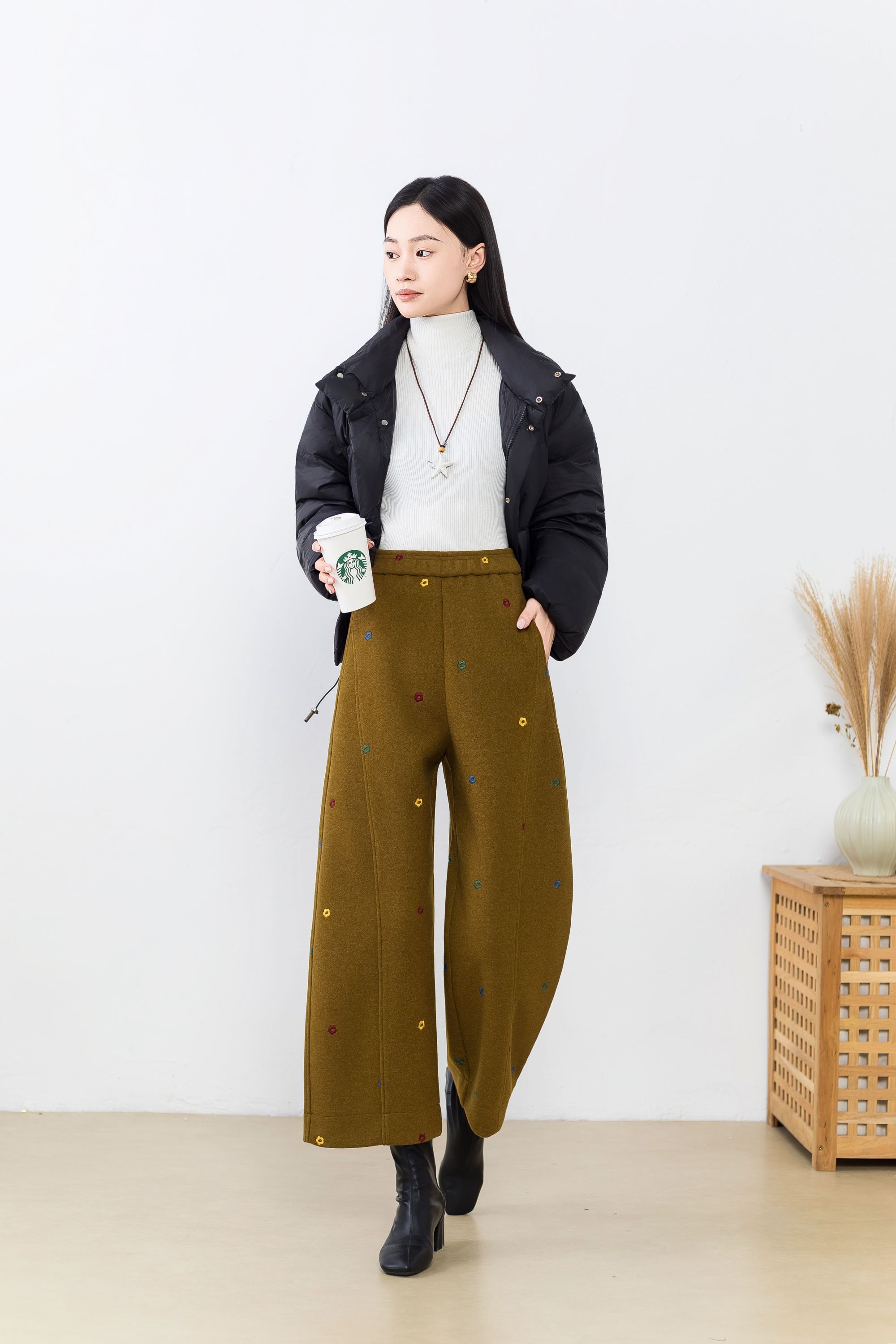 M·SUYA/梦舒雅刺绣气球裤微弯刀加厚冬款时尚显瘦九分裤56213