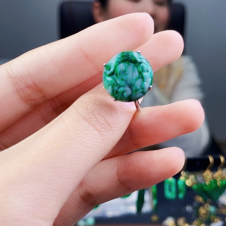 翡翠戒指银S925镶嵌饰品