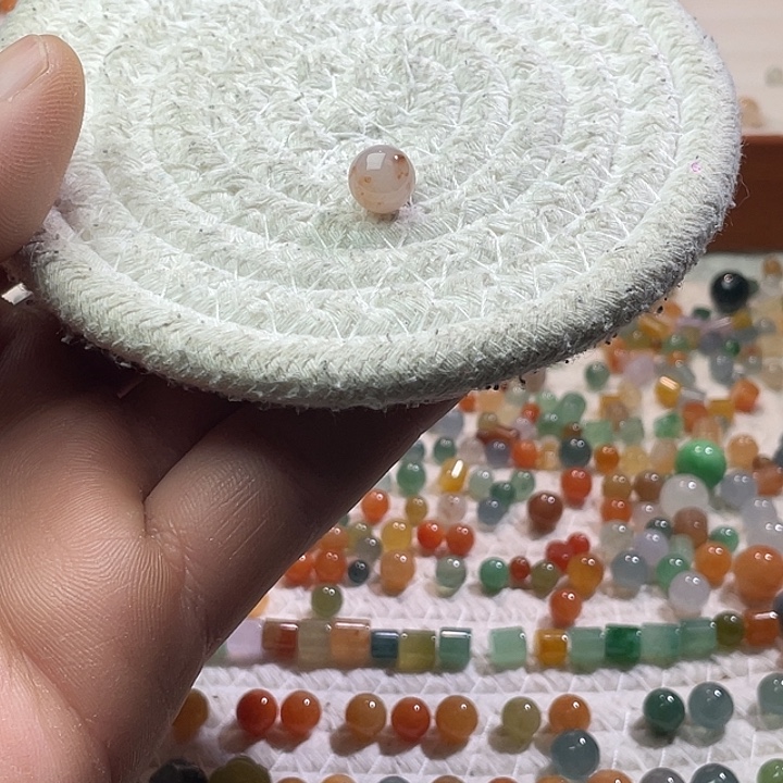 翡翠散珠未镶嵌定制翡翠卡8.9