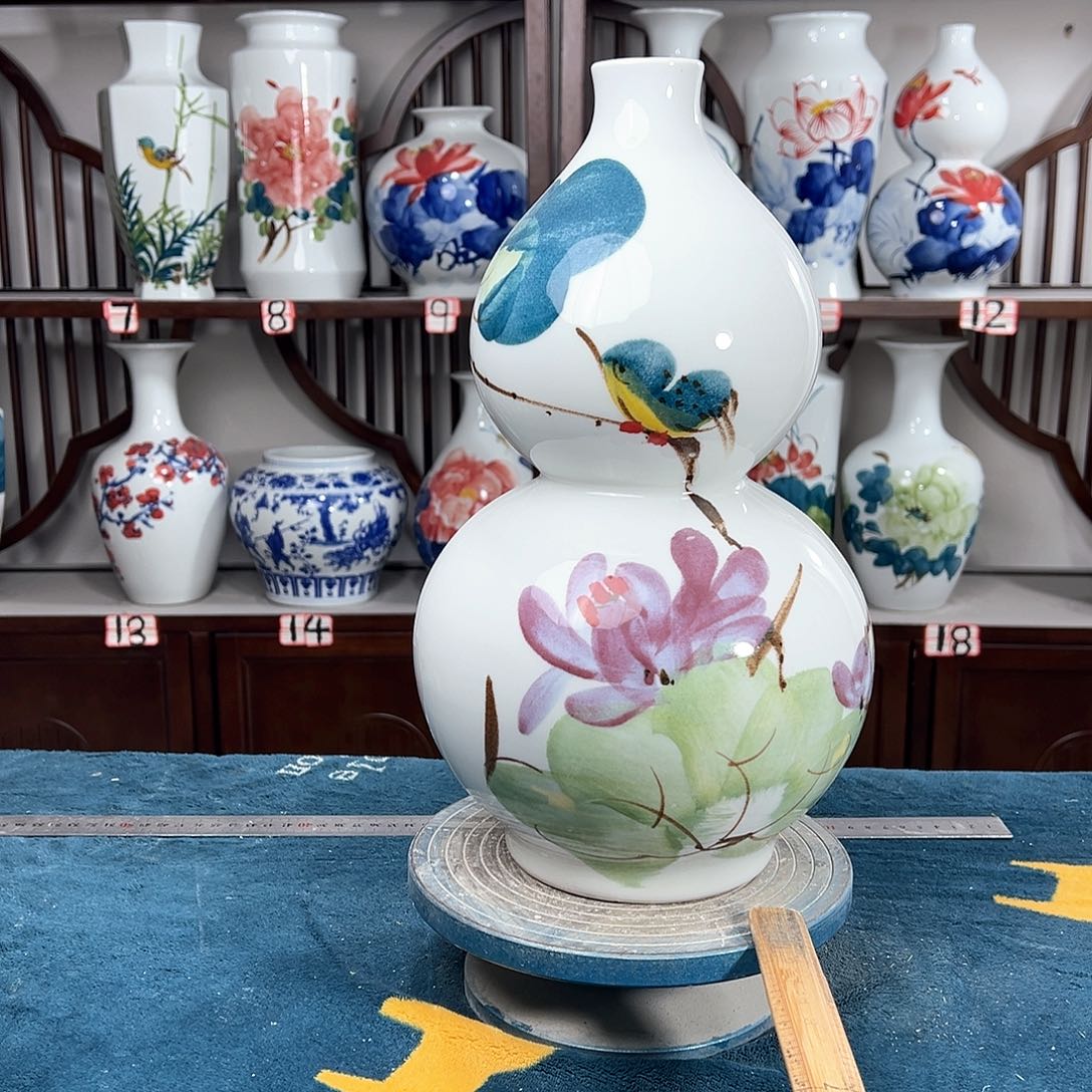 摆件景德镇陶瓷葫荷鸟
