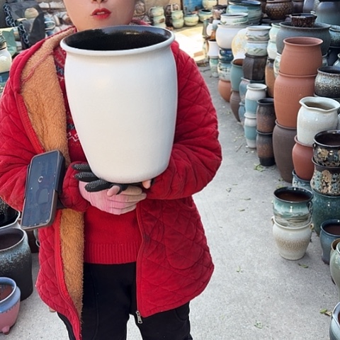 口20高26瑕疵盆子。   