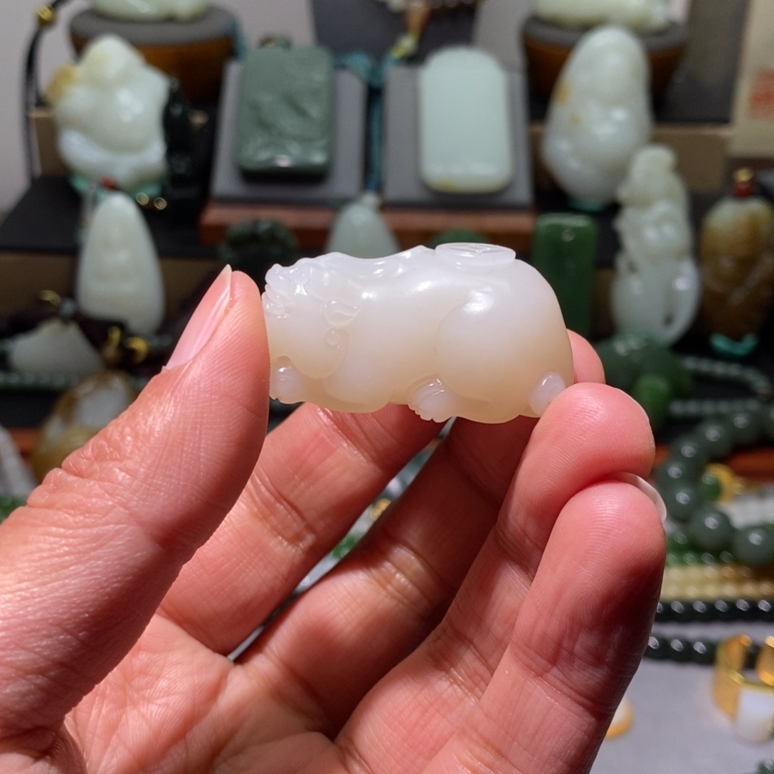 和田玉颈饰未镶嵌