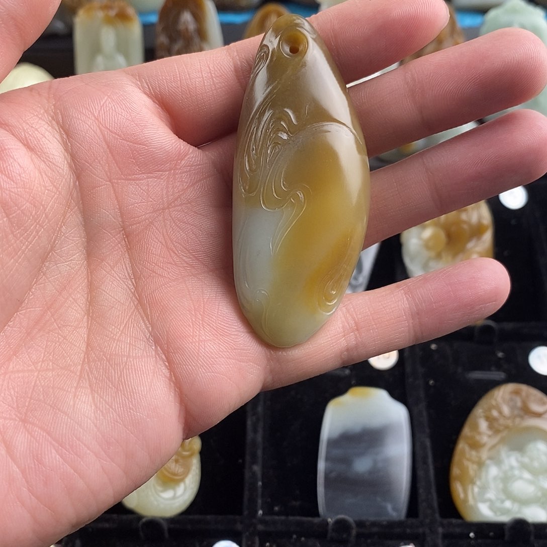 和田玉挂件未镶嵌