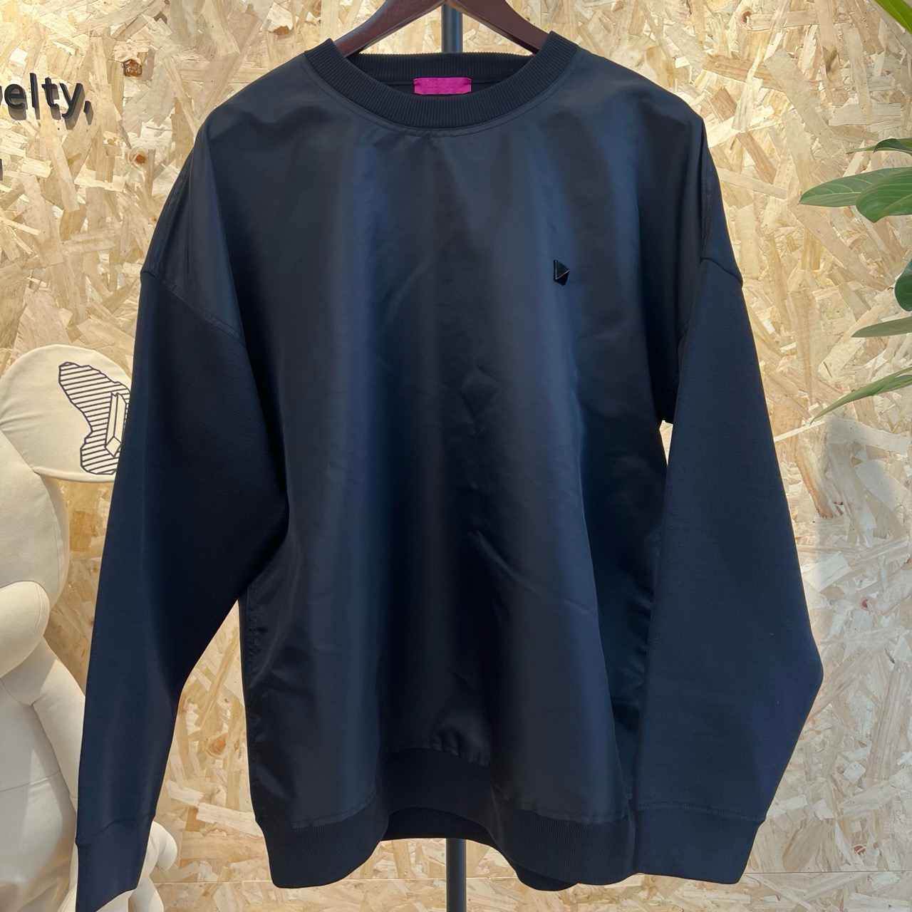 全新未使用 Valentino/华伦天奴 纯色圆领卫衣长袖 L码 YS001233