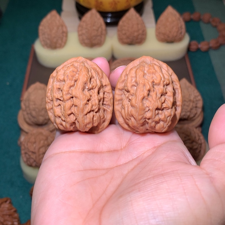 核桃文玩核桃把件红莲